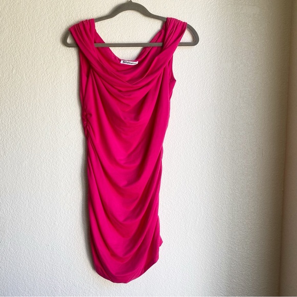 Reformation Raydon Dress Off Shoulder Rouched Corvette Hot Pink Barbie - Picture 3 of 10